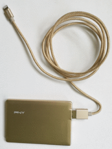 PNY-Battery-Pack-and-Lightning-Cable